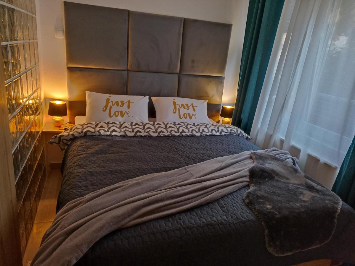 Apartment Close2Park *** ชาโคเว็ค ภายนอก รูปภาพ